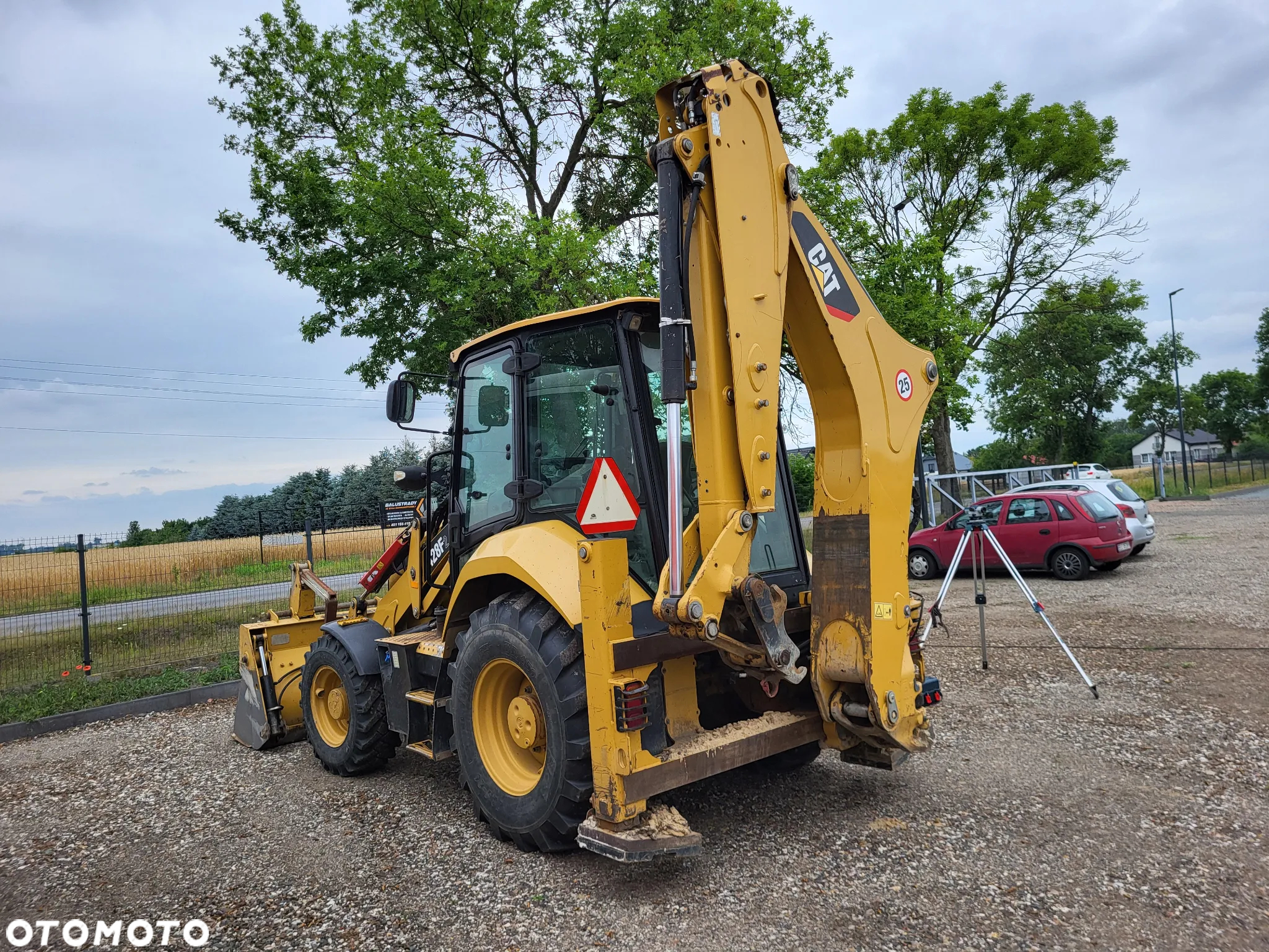 Caterpillar 428F2 - 5