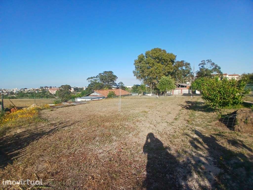 Terreno com 800m2 - Sobreda - Grande imagem: 2/6