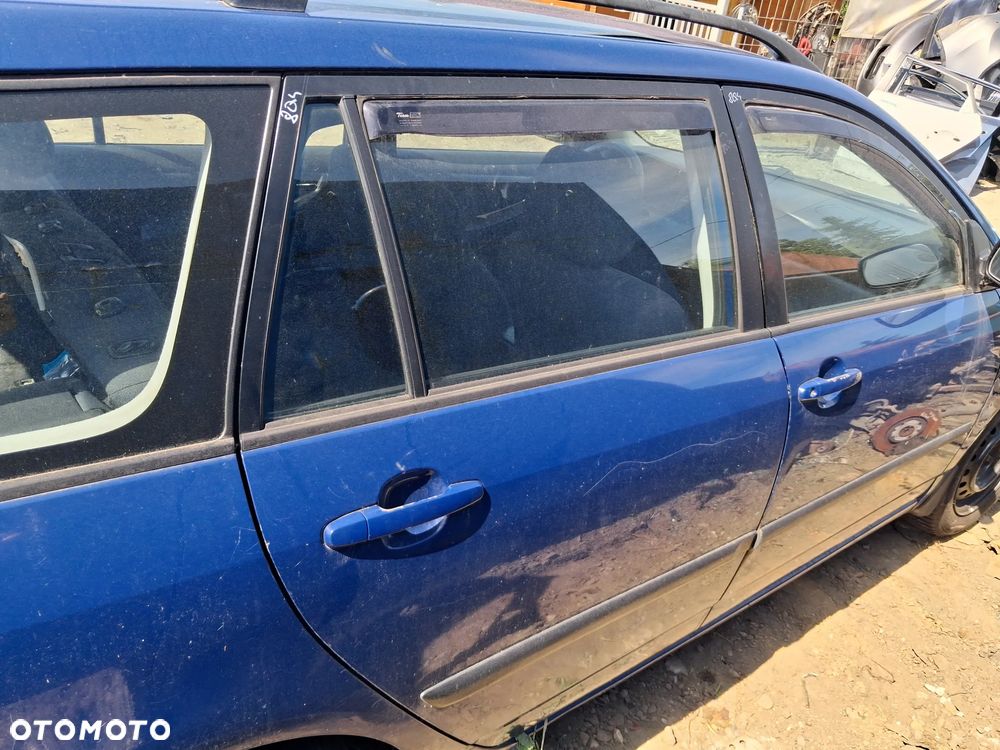 TOYOTA COROLLA E12 KOMBI 8Q4 DRZWI PRAWY TYL - 1