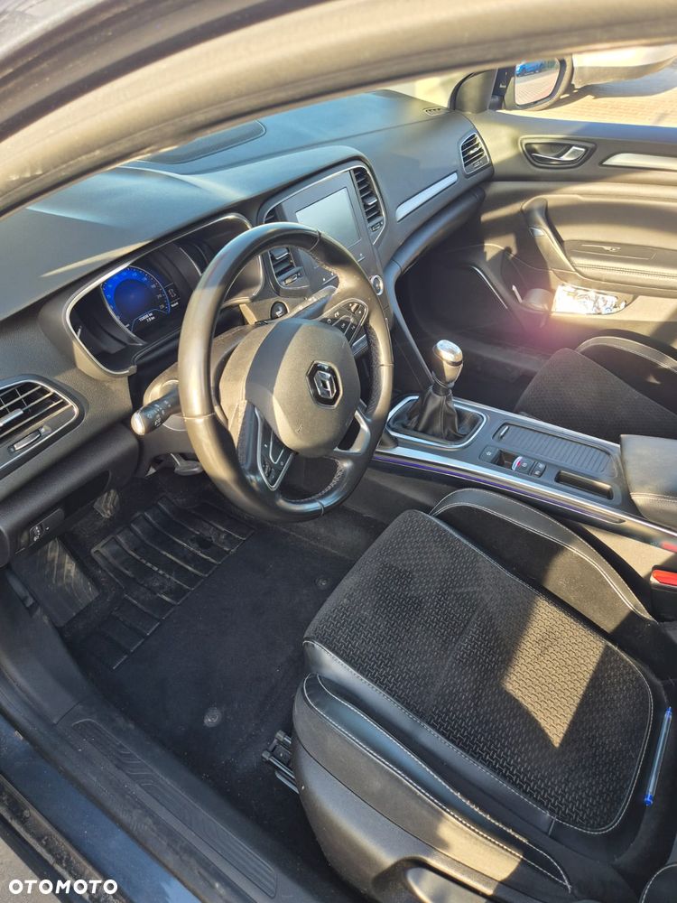 Renault Megane 1.5 Blue dCi Intens - 6