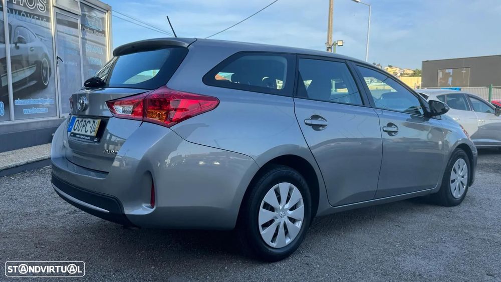 Toyota Auris Touring Sports 1.4 D-4D Active+AC - 8