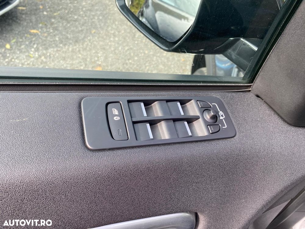 Land Rover Discovery Sport - 15