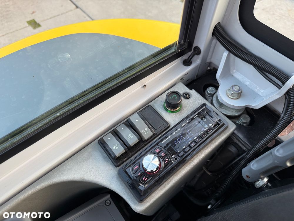 Wacker Neuson EZ26 - 13