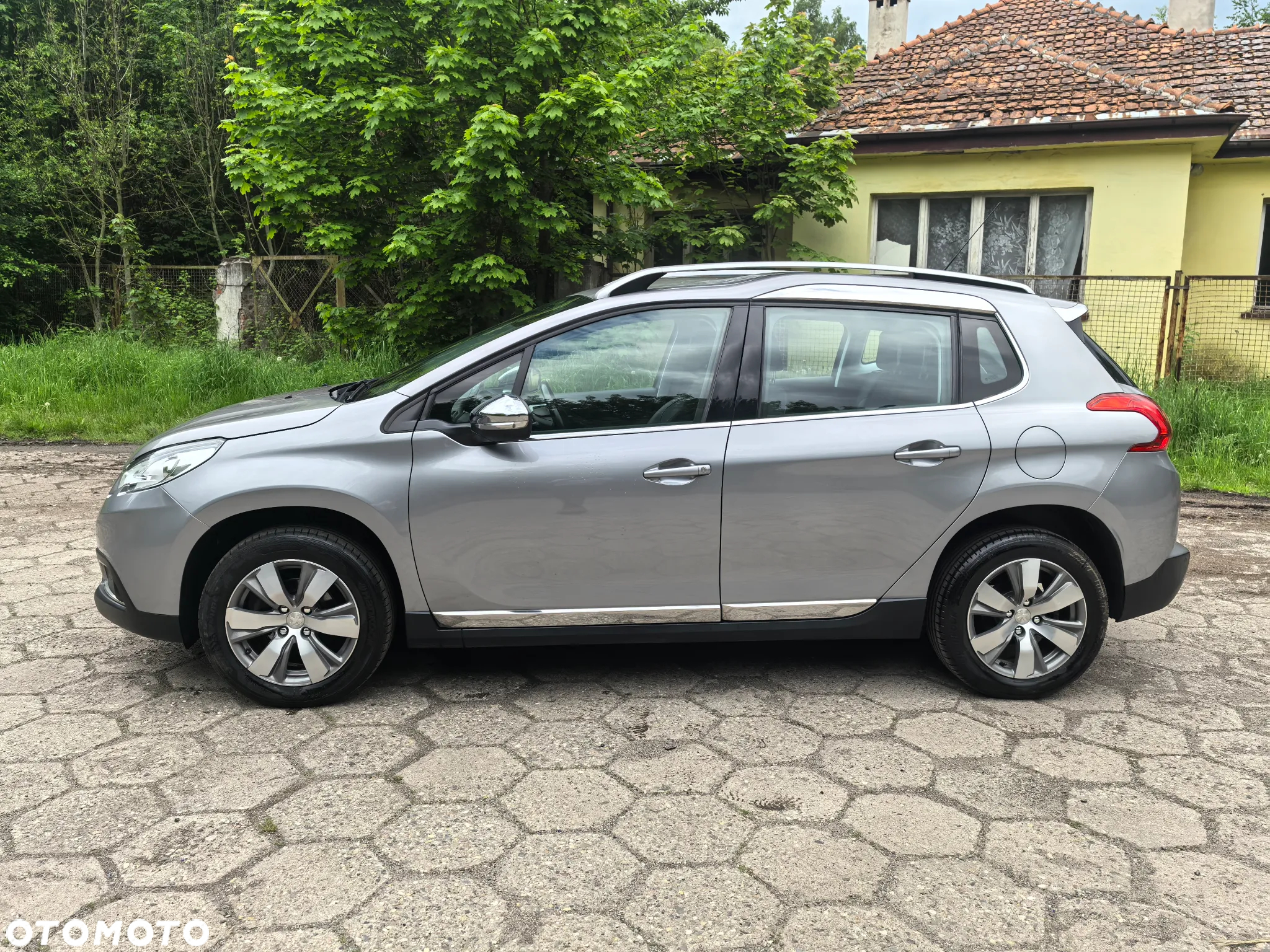 Peugeot 2008 1.2 VTi Allure - 5