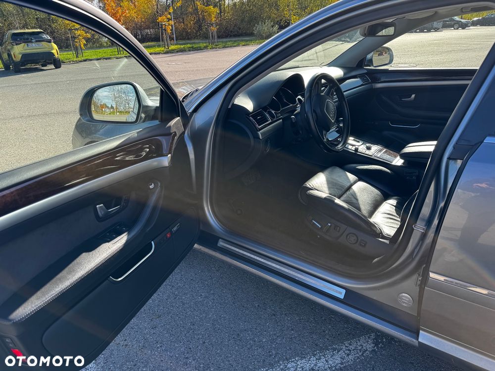 Audi A8 - 11