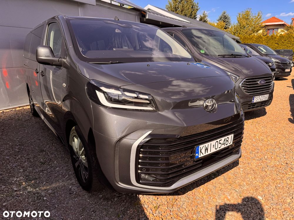 Ford Tourneo Custom - 16