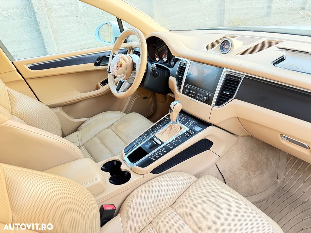 Porsche Macan - 21