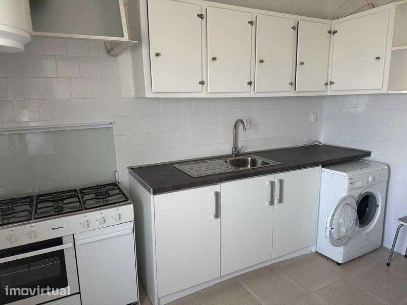 T 2  Arrendamento Apartamento - Grande imagem: 4/9