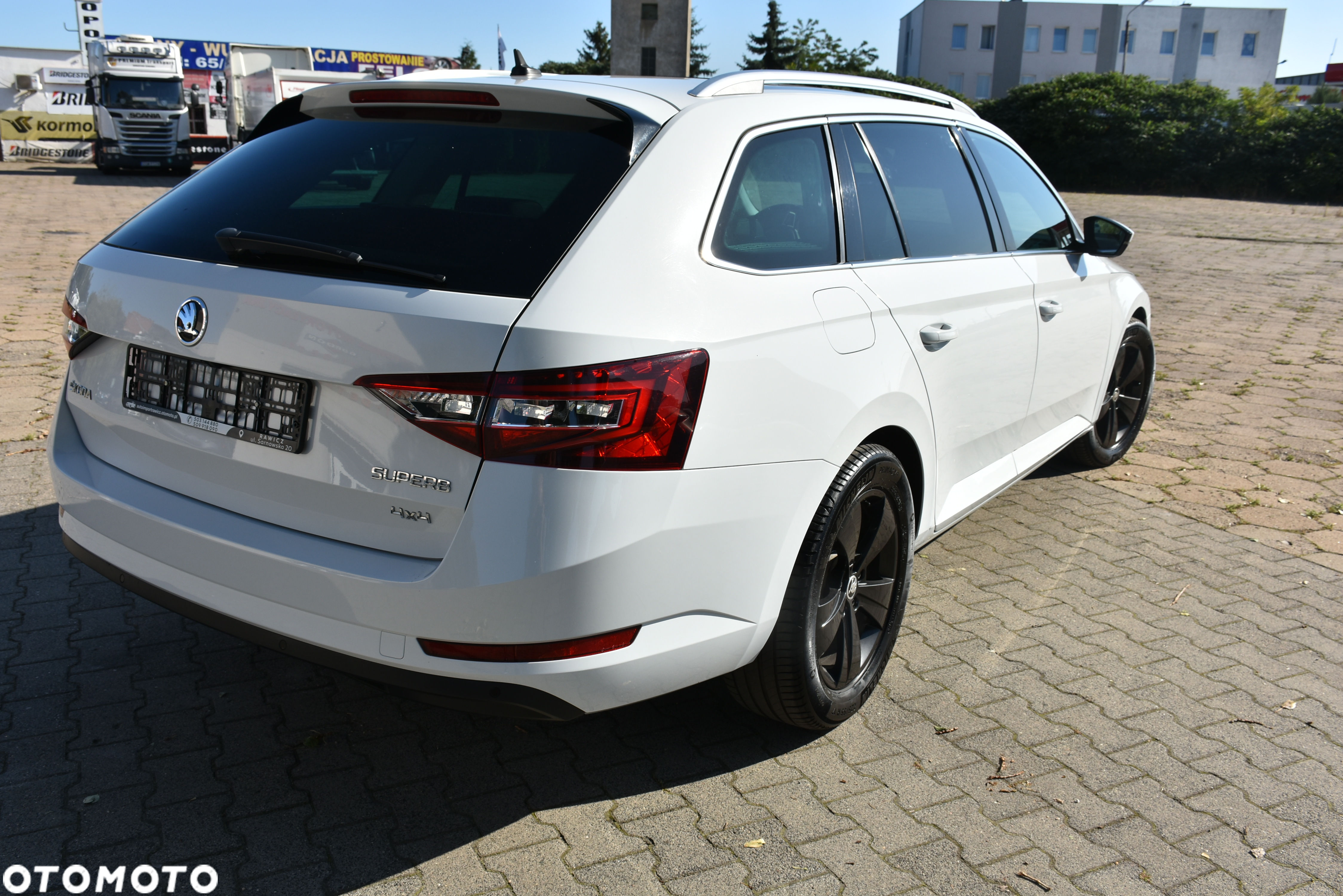 Skoda Superb 2.0 TDI 4x4 DSG Premium Edition - 4