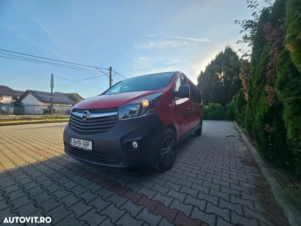 Opel Vivaro - 1