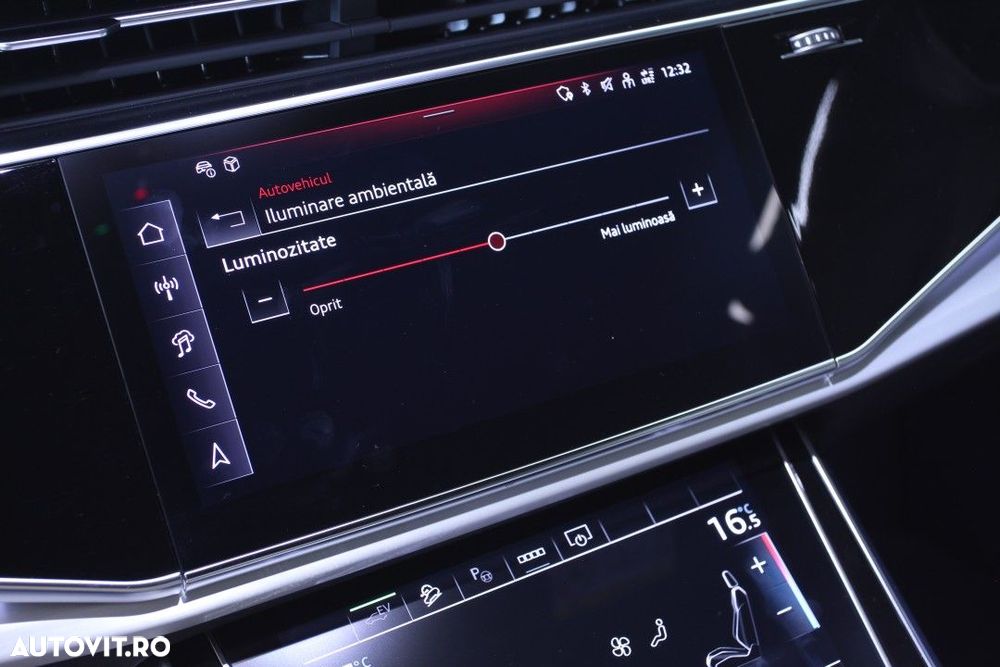 Audi Q8 55 TFSIe quattro tiptronic - 33