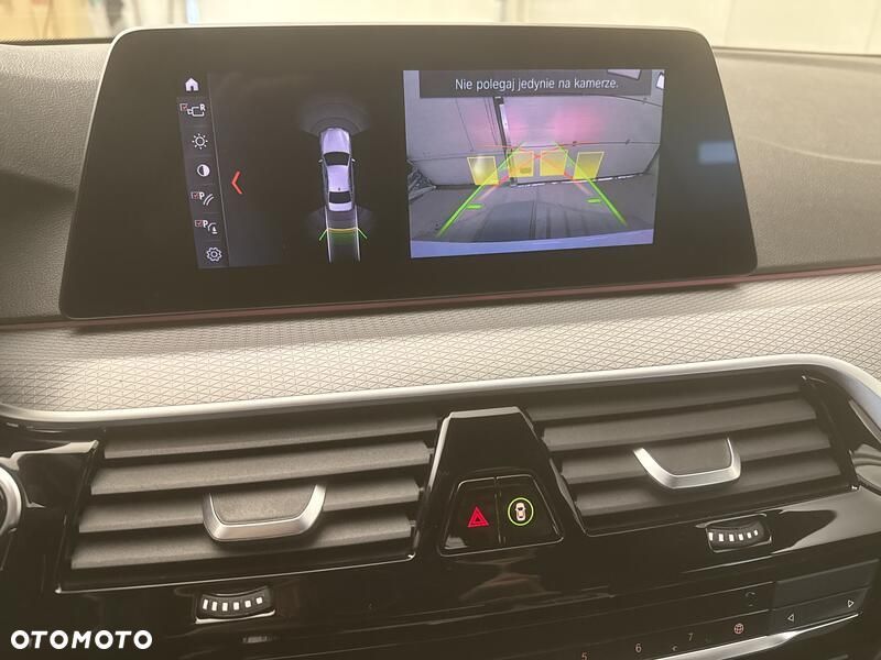 BMW Seria 5 530i GPF xDrive M Sport sport - 15