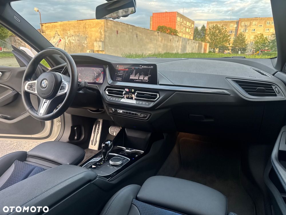 BMW Seria 2 218i M Sport - 26