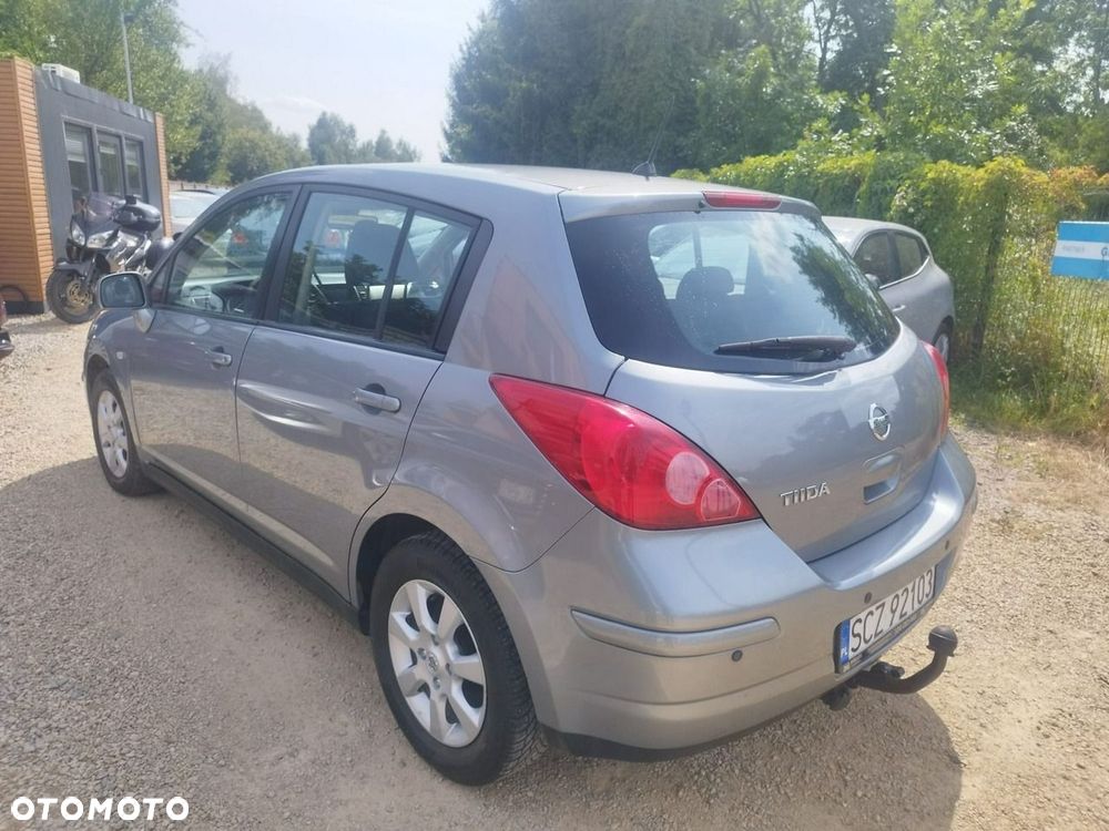 Nissan Tiida - 6