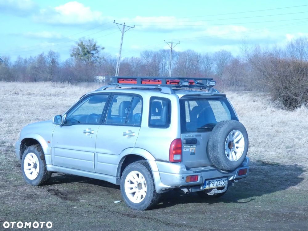 Suzuki Grand Vitara 2.0 Special Edition - 4