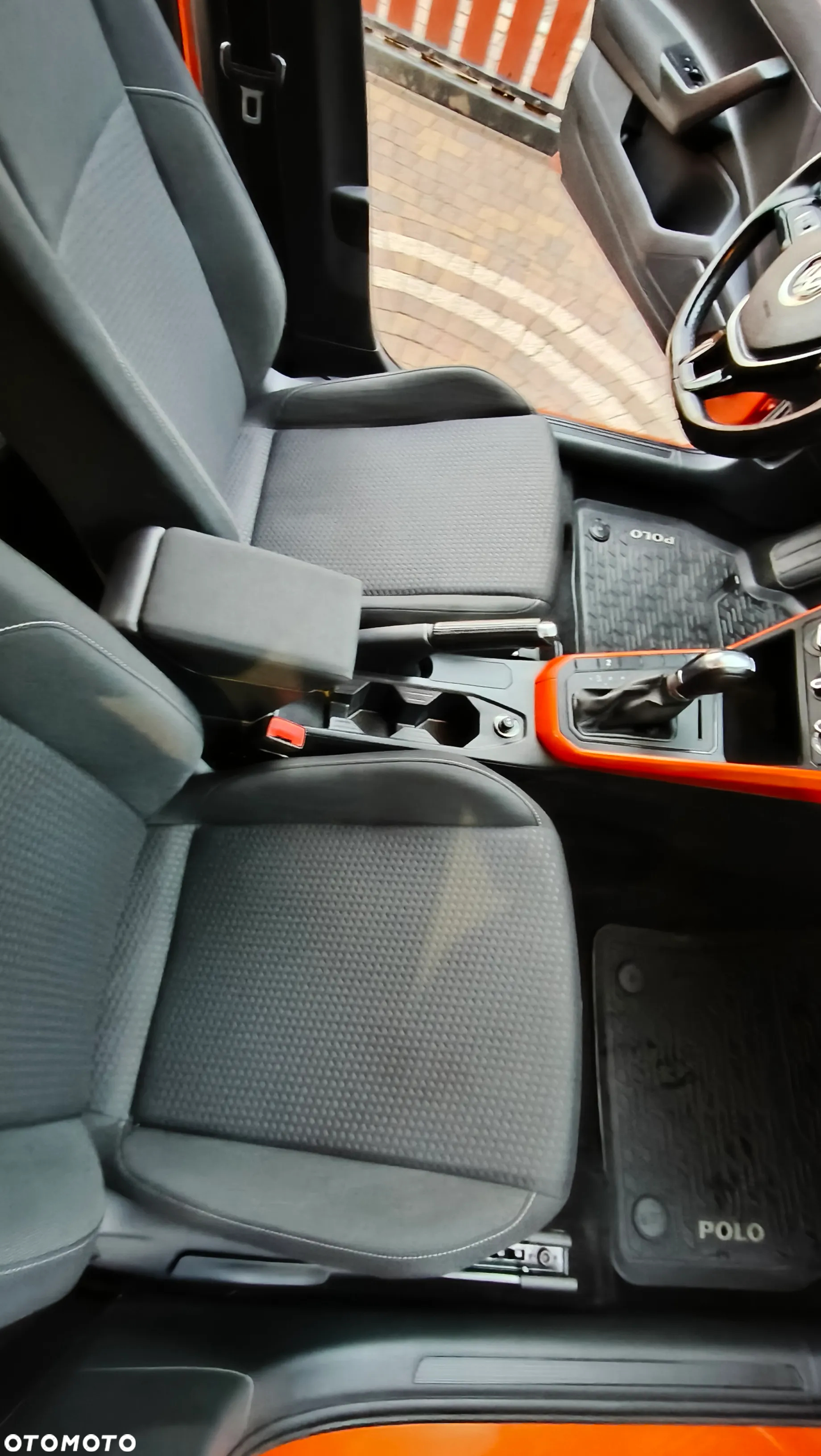 Volkswagen Polo 1.0 TSI Comfortline DSG - 4