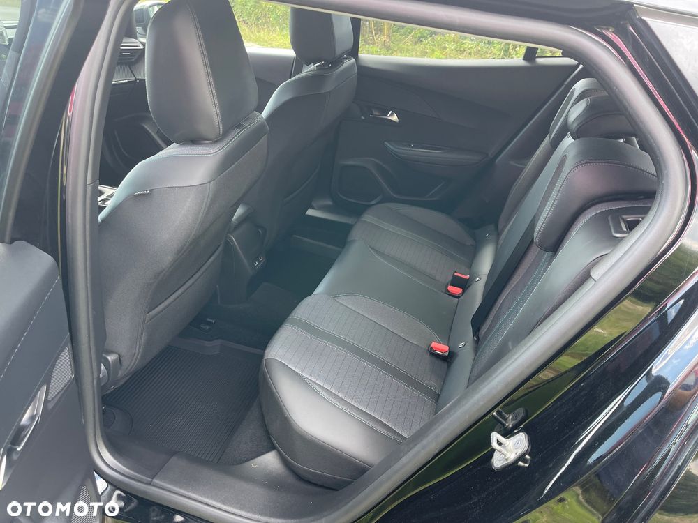 Peugeot 2008 PureTech 130 Active - 16