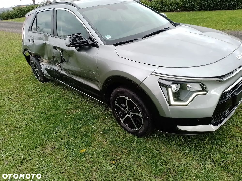 Kia Niro 1.6 GDI Hybrid L - 2