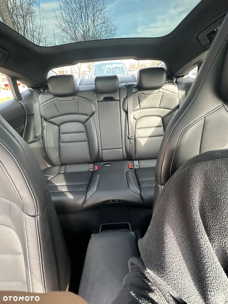 Porsche Taycan Standard - 9