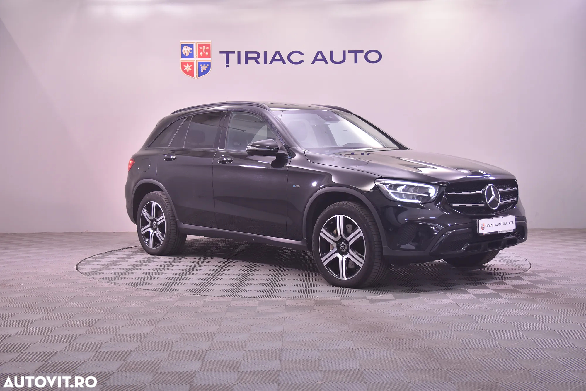 Mercedes-Benz GLC 300 e 4MATIC - 7