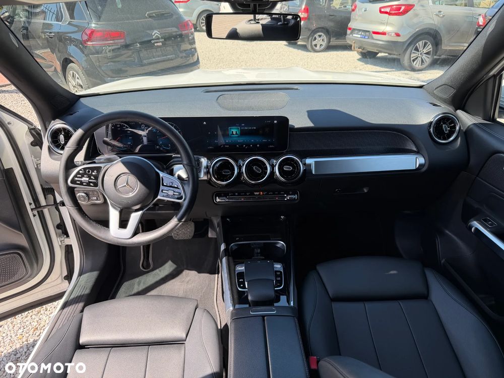 Mercedes-Benz GLB 250 4-Matic 8G-DCT - 28