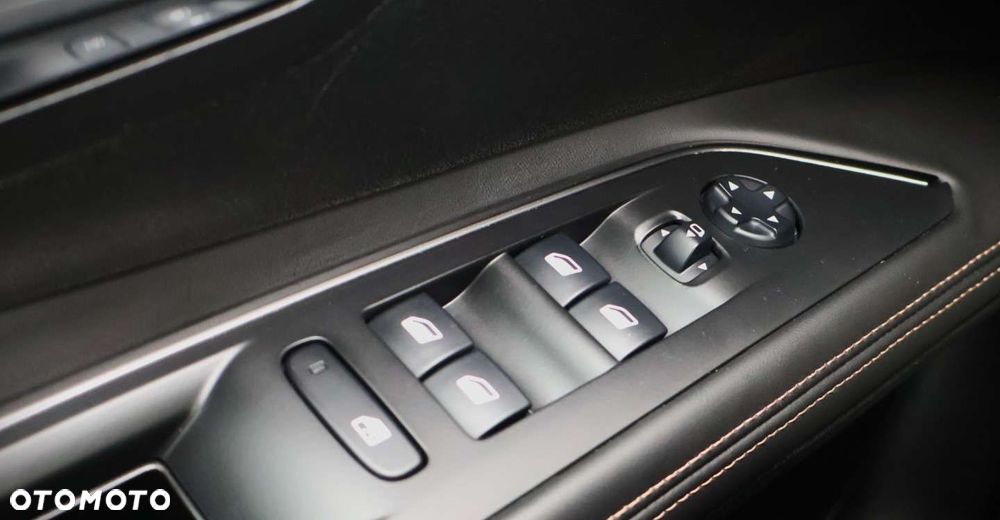 Peugeot 5008 2.0 BlueHDI Crossway S&S EAT8 - 34