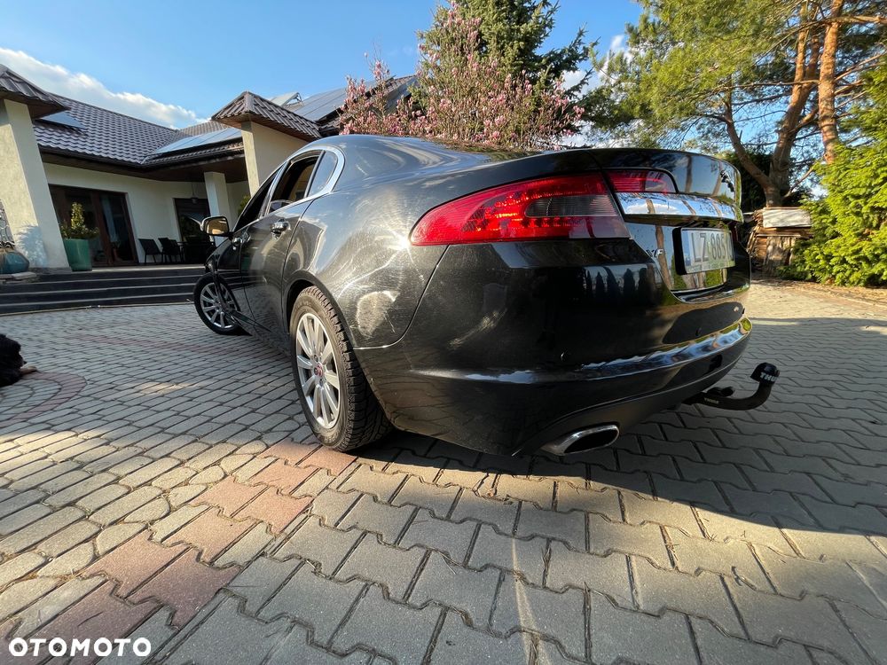 Jaguar XF 2.7 V6 Luxury - 15