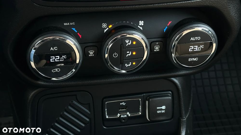 Jeep Renegade - 40