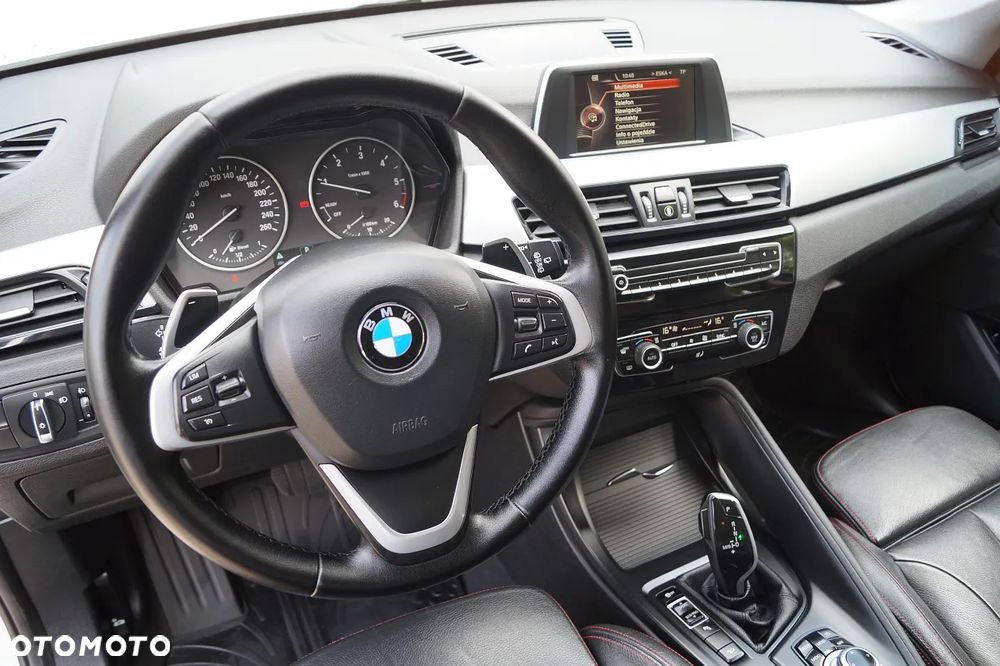 BMW X1 xDrive20d Sport Line - 17
