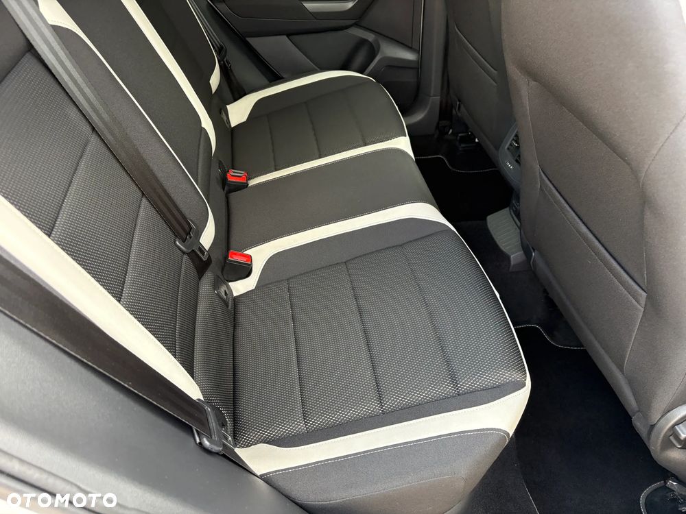 Volkswagen T-Roc 1.5 TSI ACT Premium - 17