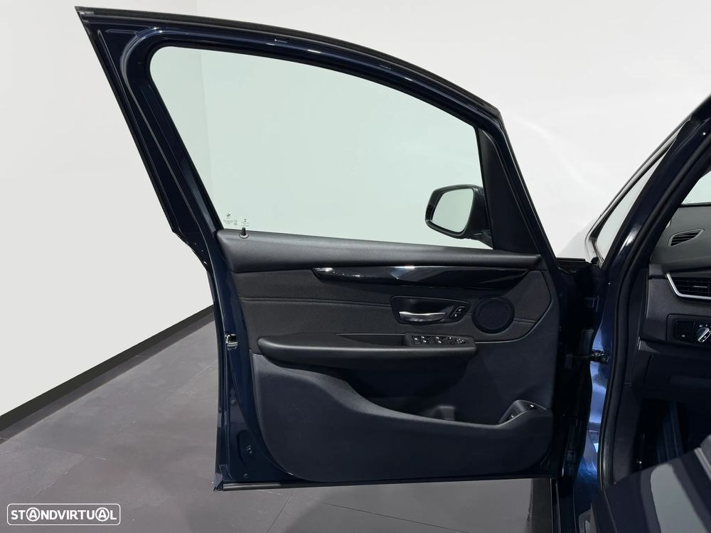 BMW 225xe Active Tourer Advantage - 17