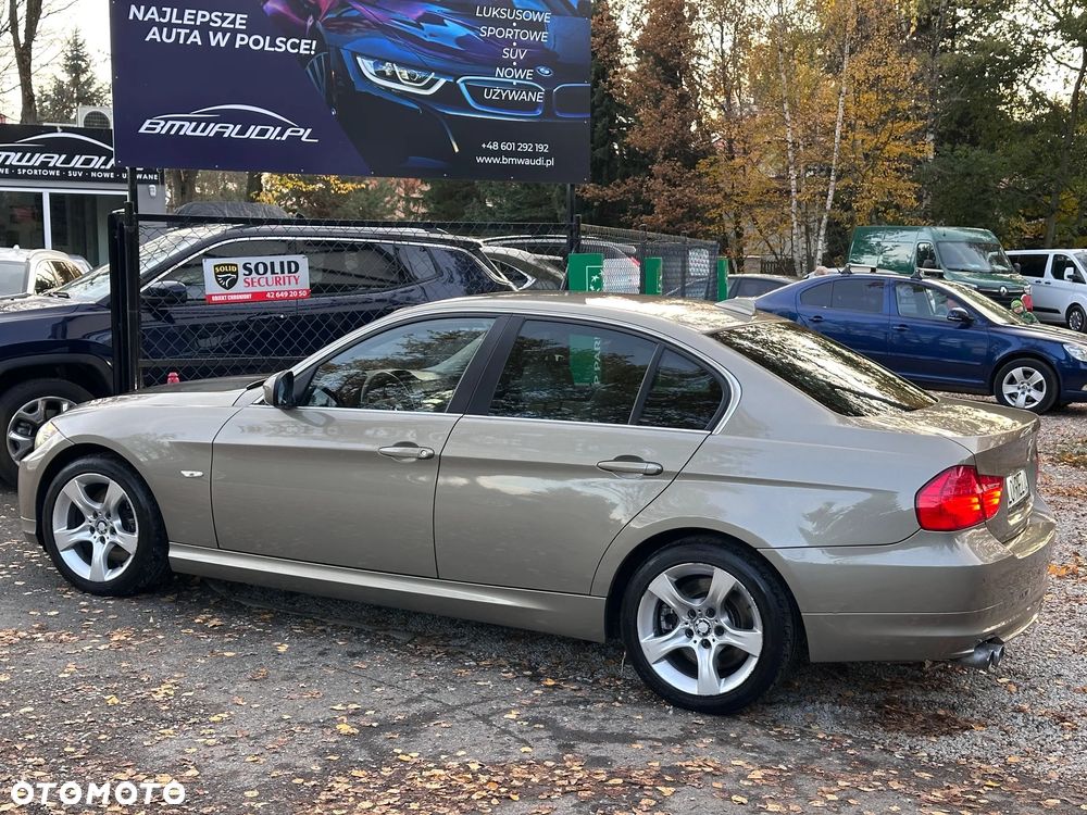BMW Seria 3 330d xDrive DPF Edition Exclusive - 4
