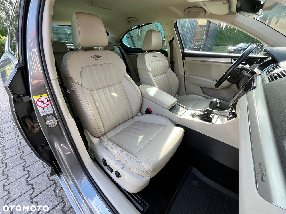 Skoda Superb 2.0 TDI SCR L&K DSG - 21