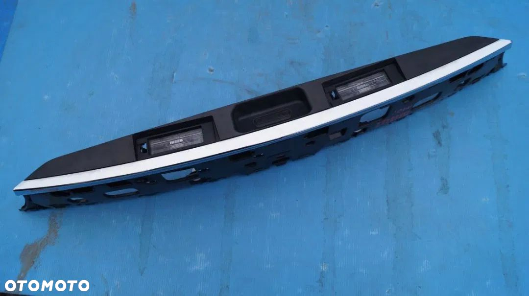 Blenda chrom włącznik klapy Opel Meriva B - 2