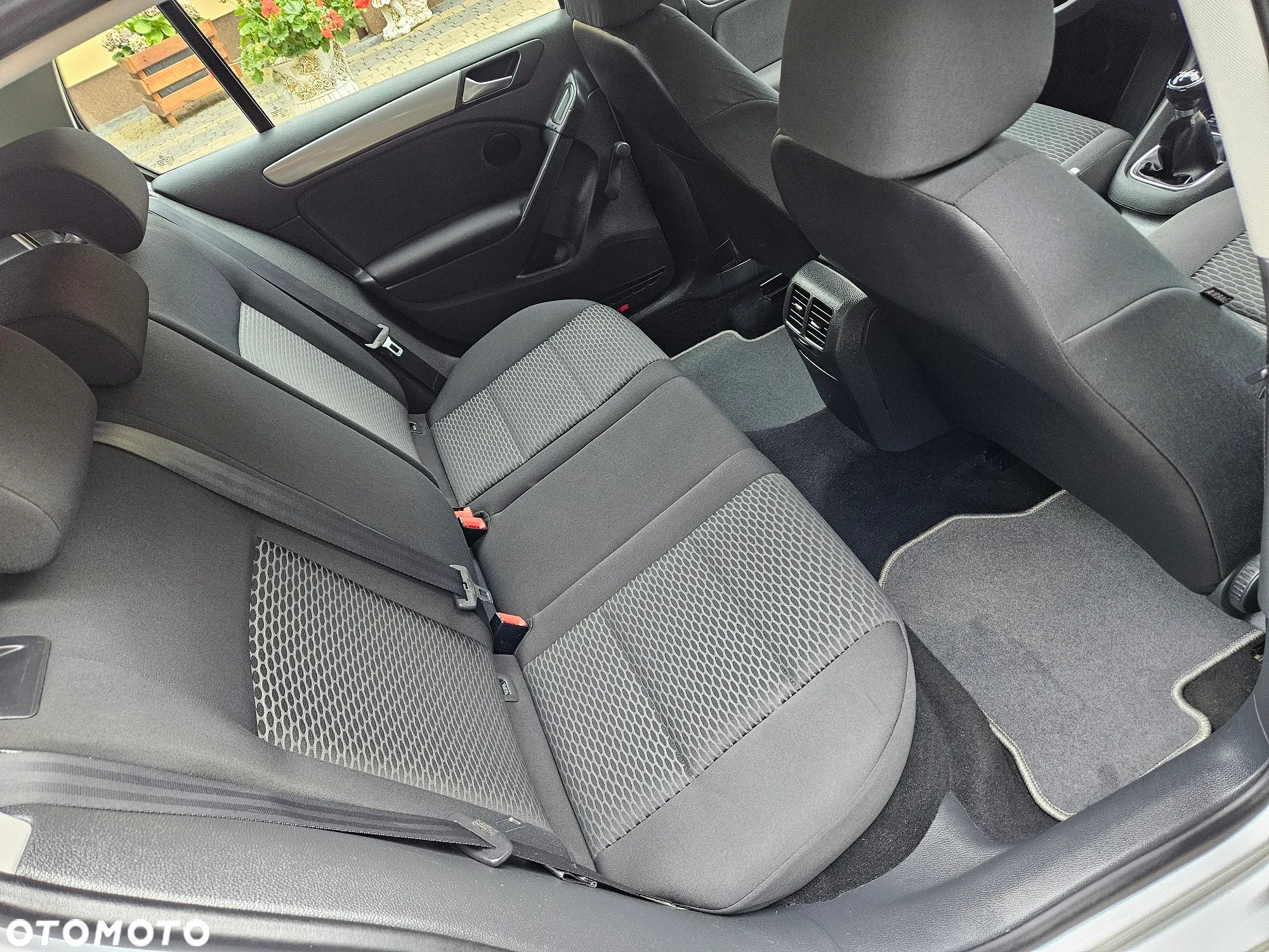 Volkswagen Golf VI 1.6 Comfortline - 18
