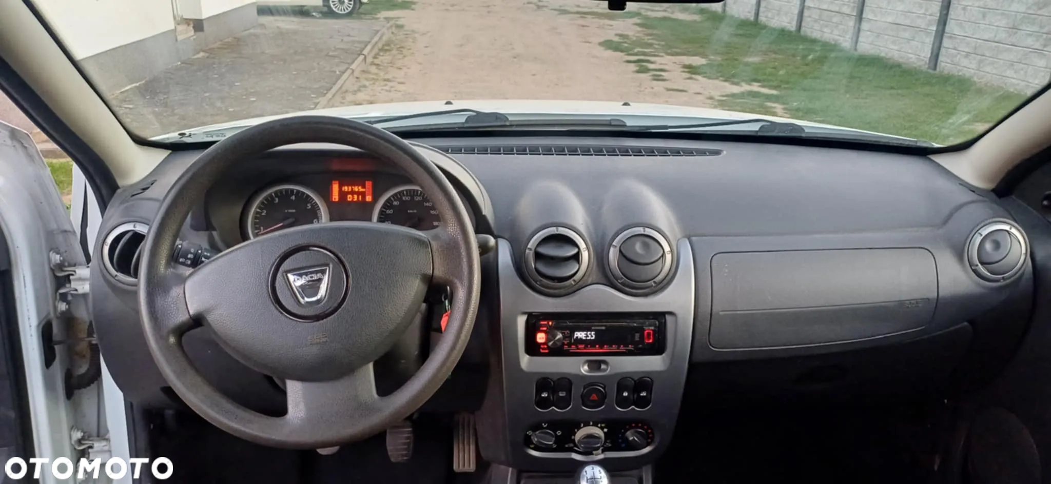 Dacia Duster 1.5 dCi Ambiance - 10