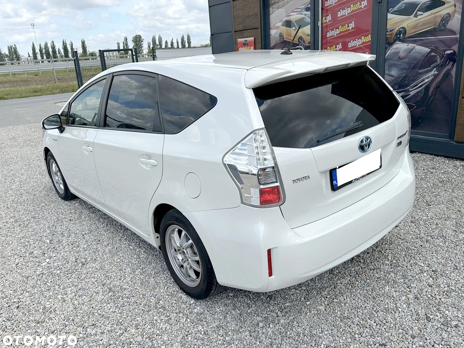 Toyota Prius+ 1.8 HSD Premium - 4