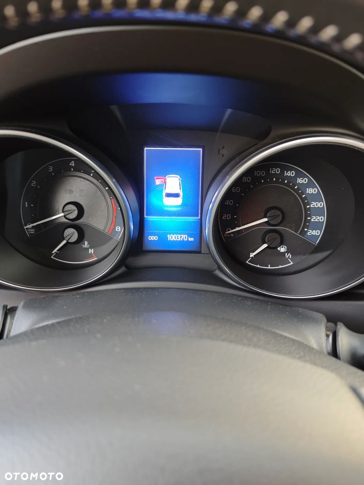 Toyota Auris 1.6 Dynamic - 24