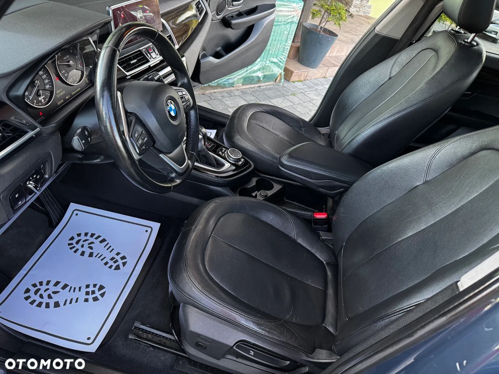 BMW Seria 2 218d Sport-Aut Luxury Line - 19