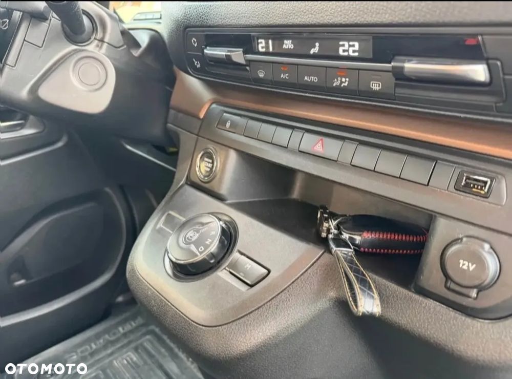 Toyota ProAce Kombi D-4D Medium 2,8t - 9