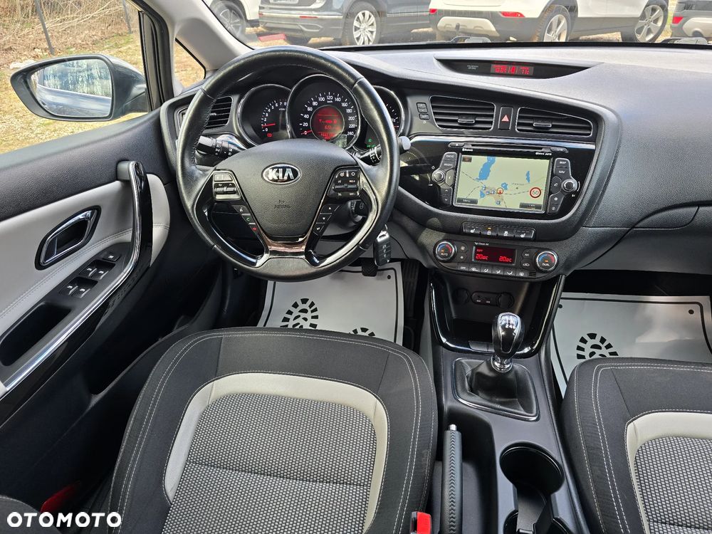 Kia Ceed 1.6 GDI Spirit - 23
