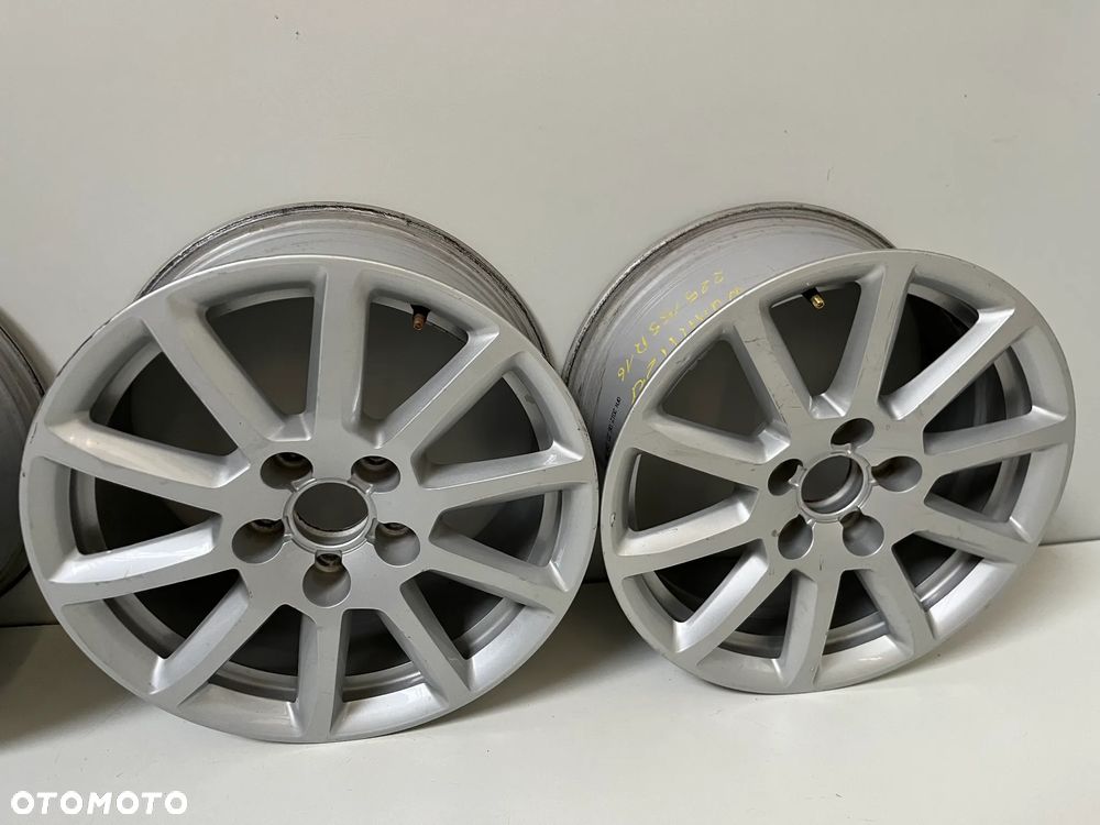 Felga  Audi A4 B8 8K0601025AT 7,5JX16 ET45  5X112 - 4