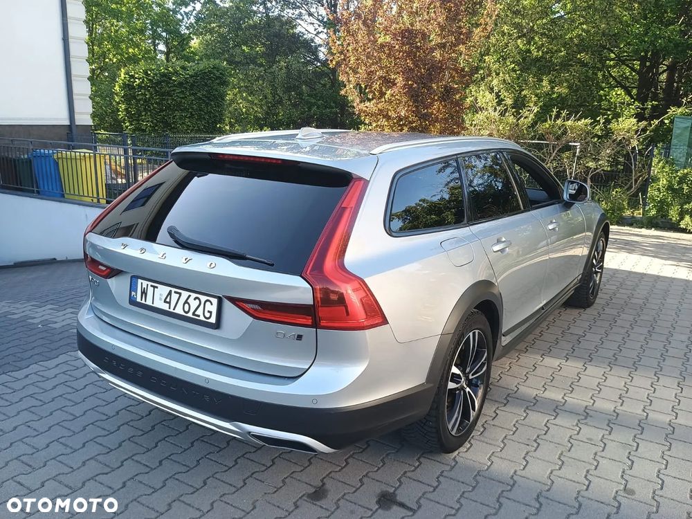 Volvo V90 Cross Country D4 AWD - 4