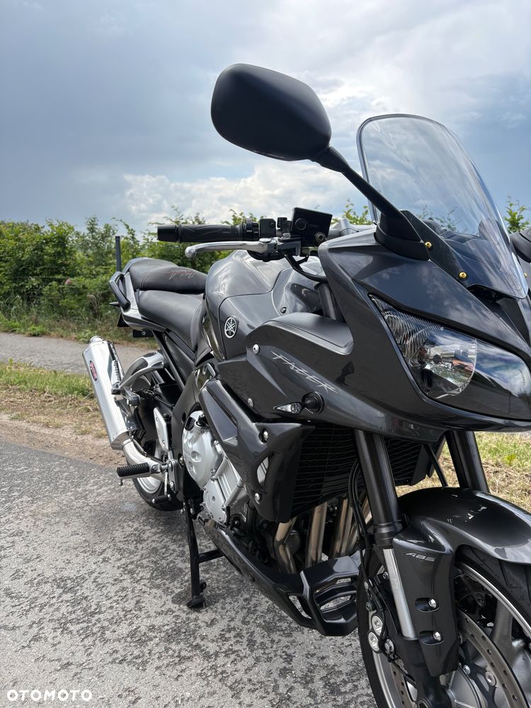 Yamaha FZ - 12