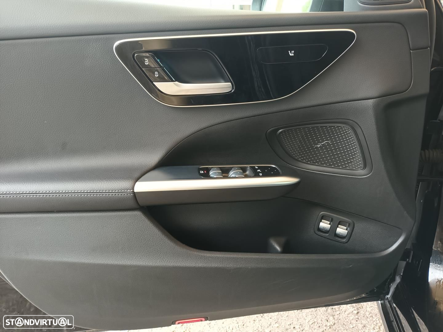 Mercedes-Benz C 300 e Avantgarde - 9
