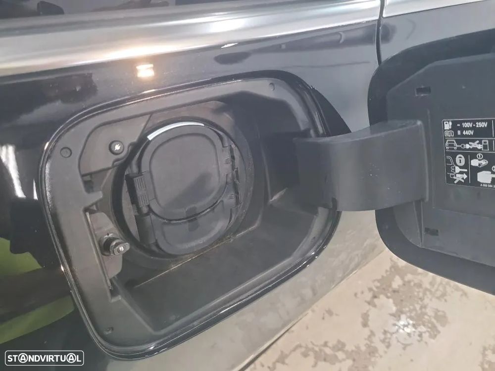 Mercedes-Benz CLA 250 e Shooting Brake Style Plus - 10