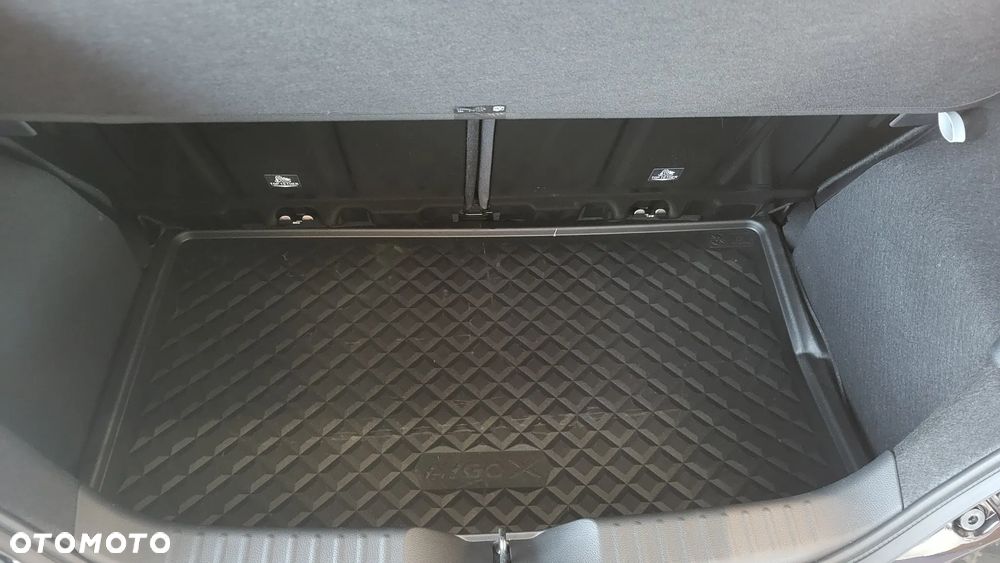 Toyota Aygo X Hybrid 1.5 Style e-CVT - 9