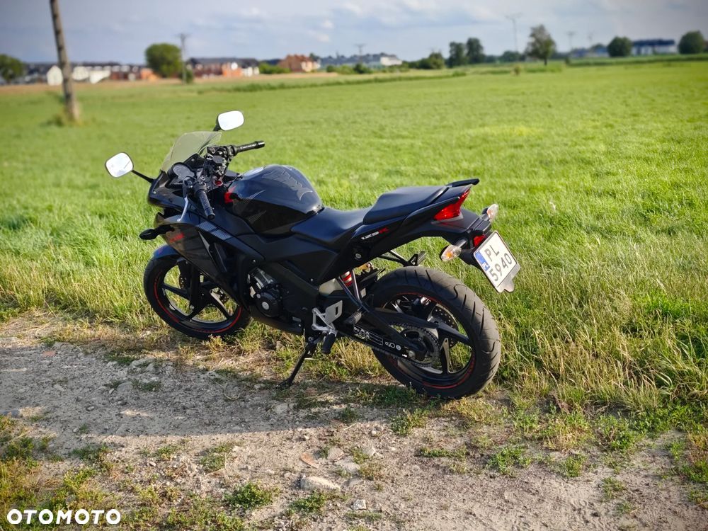 Honda CBR - 4