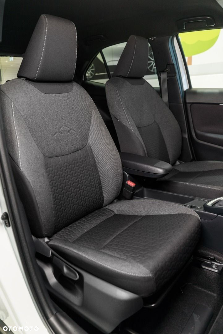 Toyota Yaris Cross - 20
