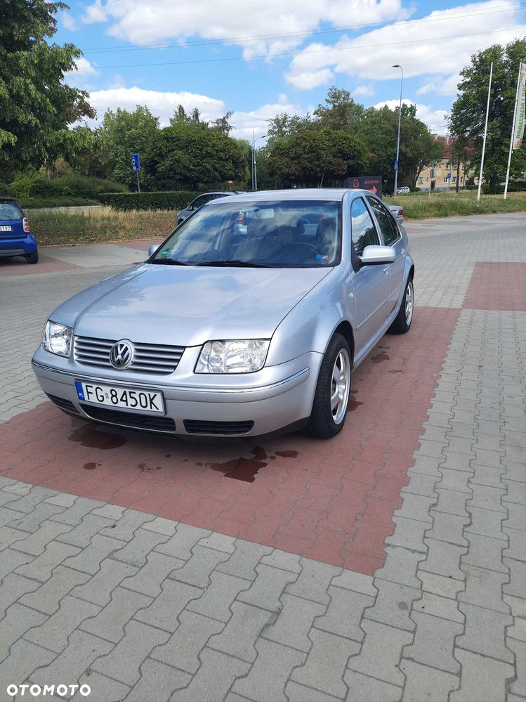 Volkswagen Bora - 1